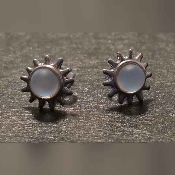 Pura Vida Jewelry - Pura Vida Silver Sunburst Earrings